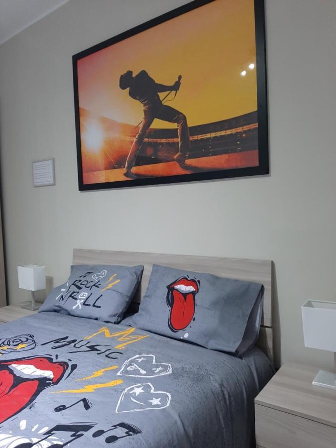 The Home Of Music Stars Katanya Dış mekan fotoğraf